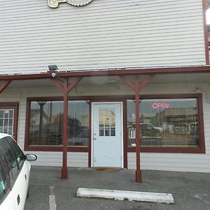 Tyee Restaurant And Motel